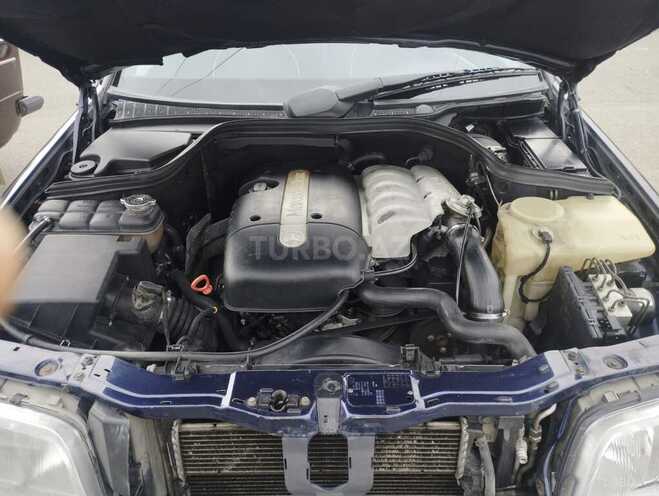 Mercedes C 220 2000, 321,000 km - 2.2 л - Bakı