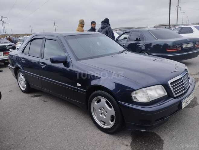 Mercedes C 220 2000, 321,000 km - 2.2 л - Bakı