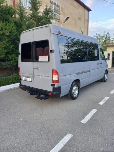 Mercedes Sprinter 313 2001, 184,000 km - 2.7 l - Yevlax