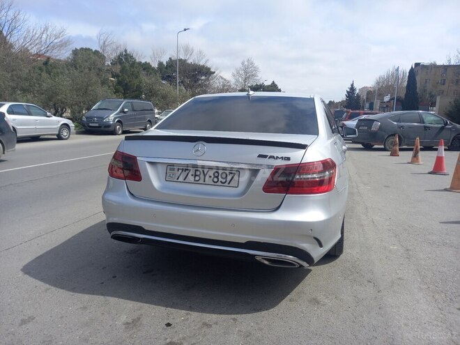 Mercedes E 220 2009, 323,272 km - 2.2 л - Bakı