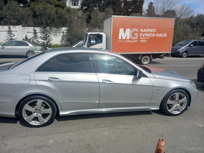 Mercedes E 220 2009, 323,272 km - 2.2 л - Bakı