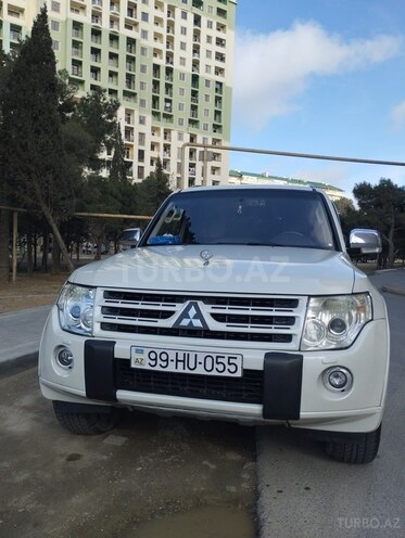 Mitsubishi Pajero 2008, 267,000 km - 3.0 l - Bakı