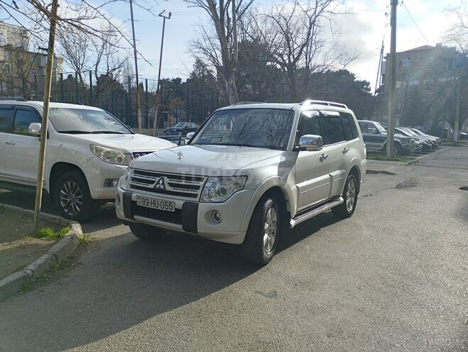 Mitsubishi Pajero 2008, 267,000 km - 3.0 l - Bakı