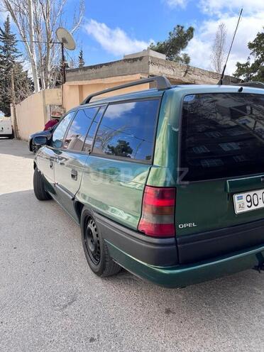 Opel Astra 1996, 420,000 km - 1.6 l - Bakı