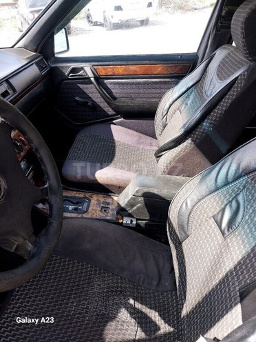 Mercedes E 230 1990, 350,000 km - 2.3 l - Bakı