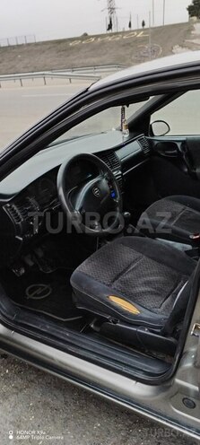 Opel Vectra 1995, 523,457 km - 1.8 l - Gəncə