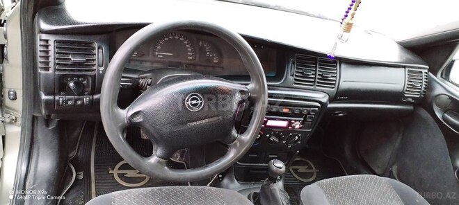 Opel Vectra 1995, 523,457 km - 1.8 l - Gəncə
