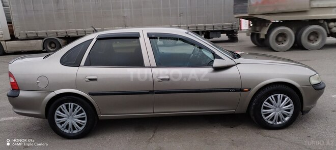Opel Vectra 1995, 523,457 km - 1.8 l - Gəncə