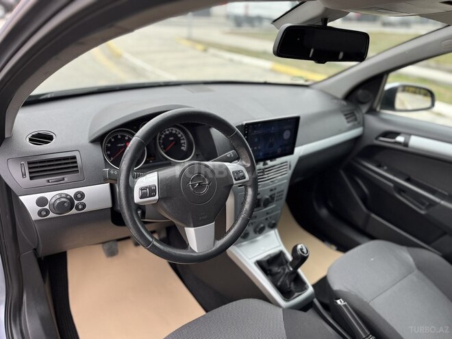 Opel Astra 2009, 132,000 km - 1.4 l - Bakı