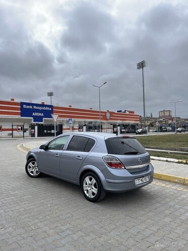 Opel Astra 2009, 132,000 km - 1.4 l - Bakı