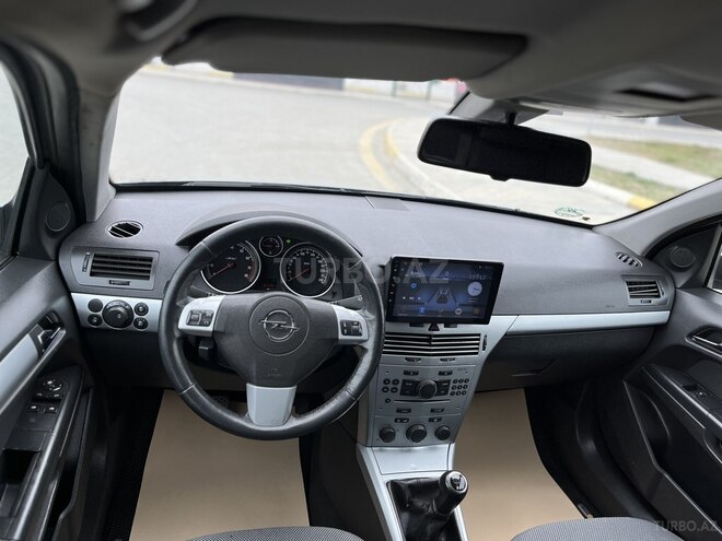 Opel Astra 2009, 132,000 km - 1.4 l - Bakı