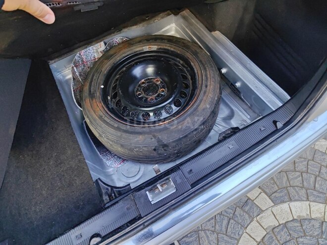 Mercedes E 240 1997, 245,678 km - 2.4 l - Gəncə