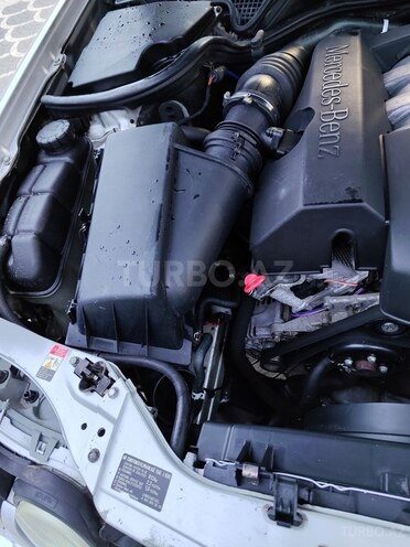 Mercedes E 240 1997, 245,678 km - 2.4 l - Gəncə