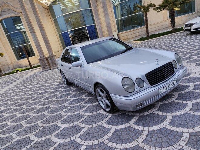 Mercedes E 240 1997, 245,678 km - 2.4 l - Gəncə