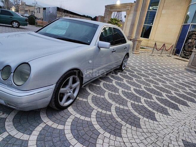 Mercedes E 240 1997, 245,678 km - 2.4 l - Gəncə