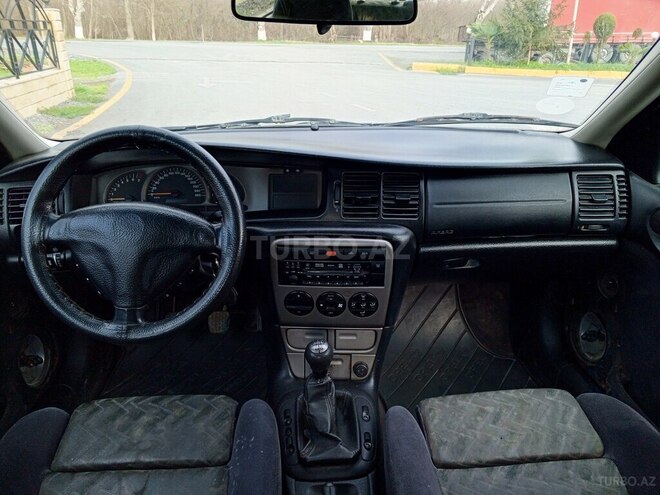 Opel Vectra 2000, 250,000 km - 2.0 l - Zaqatala