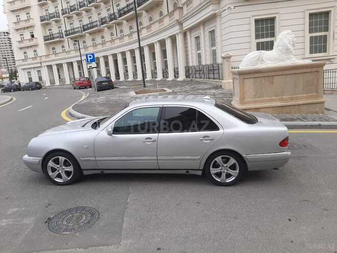 Mercedes E 300 1999, 115,000 km - 3.0 l - Bakı