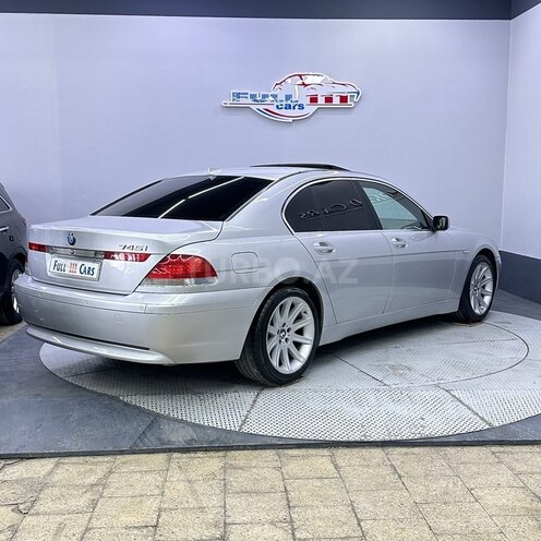 BMW 745-6
