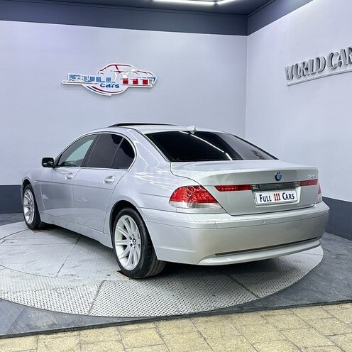 BMW 745-7