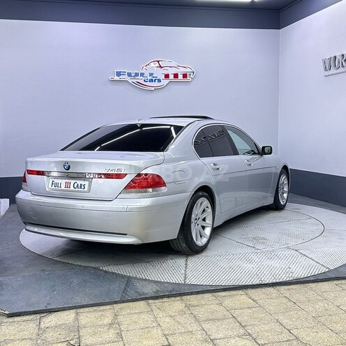 BMW 745-8