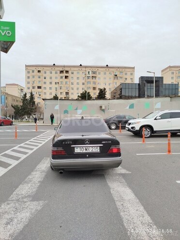 Mercedes E 200 1994, 177,763 km - 2.0 l - Sumqayıt