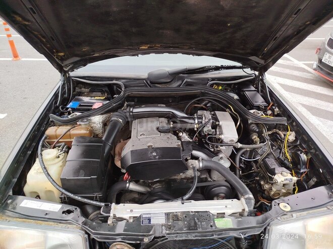 Mercedes E 200 1994, 177,763 km - 2.0 l - Sumqayıt