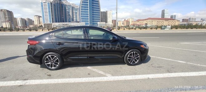 Hyundai Elantra 2018, 67,000 km - 2.0 l - Bakı