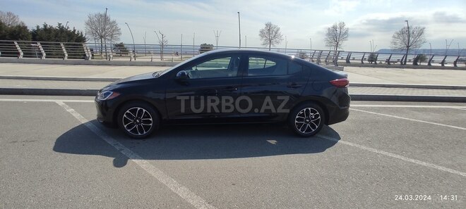 Hyundai Elantra 2018, 67,000 km - 2.0 l - Bakı