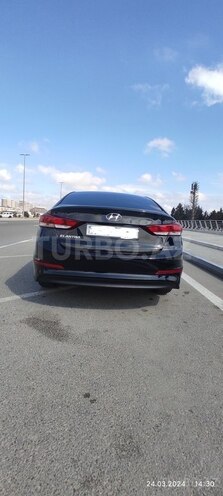 Hyundai Elantra 2018, 67,000 km - 2.0 l - Bakı