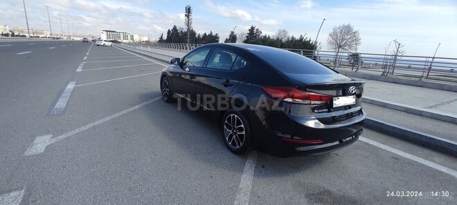 Hyundai Elantra 2018, 67,000 km - 2.0 l - Bakı