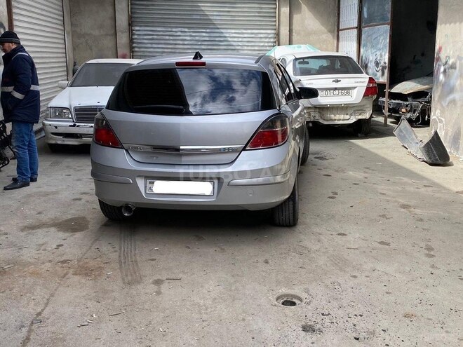 Opel Astra 2009, 214,000 km - 1.4 l - Sumqayıt