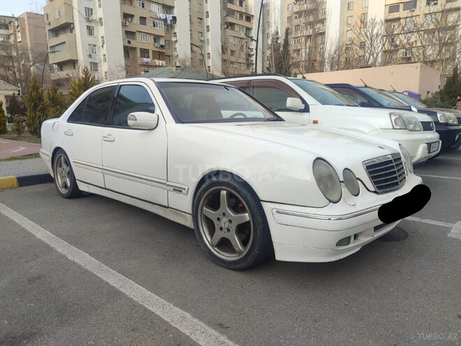 Mercedes E 220 1998, 206,000 km - 2.2 l - Bakı