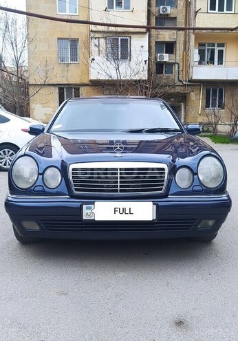 Mercedes E 240 1999, 343,565 km - 2.4 l - Bakı