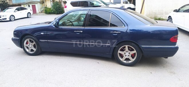 Mercedes E 240 1999, 343,565 km - 2.4 l - Bakı