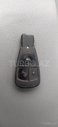 Mercedes E 240 1999, 343,565 km - 2.4 l - Bakı