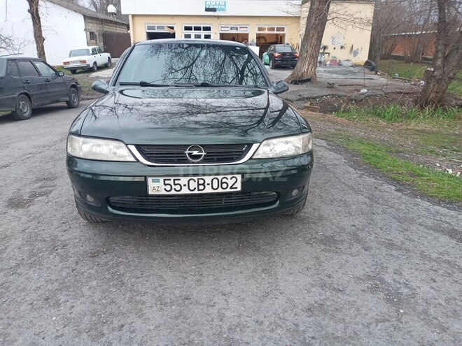 Opel Vectra 1998, 300,000 km - 1.8 l - Zaqatala