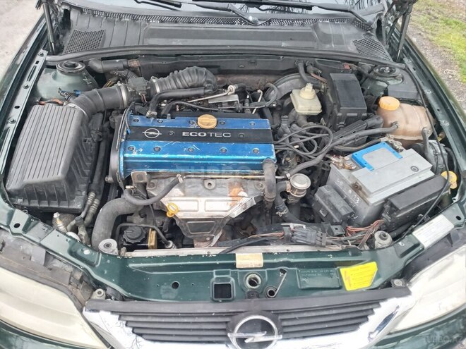 Opel Vectra 1998, 300,000 km - 1.8 l - Zaqatala