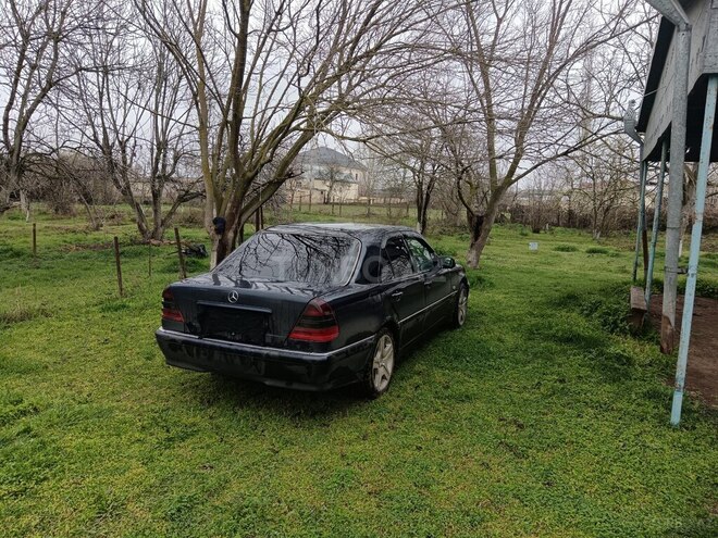 Mercedes C 200 1999, 450,000 km - 2.0 l - Bakı