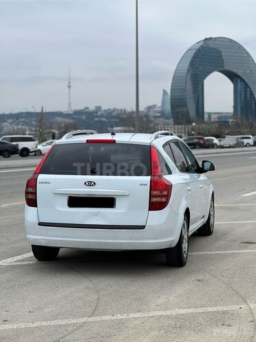 Kia Ceed 2009, 235,600 km - 1.6 л - Bakı