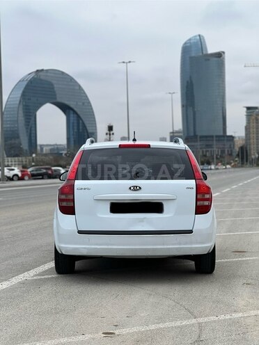 Kia Ceed 2009, 235,600 km - 1.6 л - Bakı