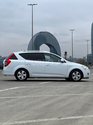Kia Ceed 2009, 235,600 km - 1.6 л - Bakı