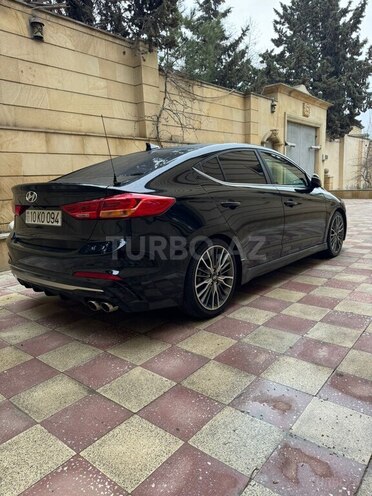 Hyundai Elantra 2017, 123,919 km - 1.6 l - Bakı