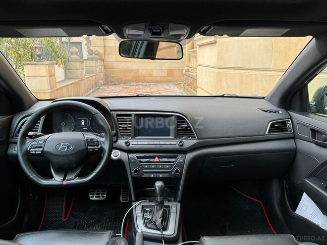 Hyundai Elantra 2017, 123,919 km - 1.6 l - Bakı