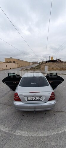 Mercedes E 270 2004, 259,699 km - 2.7 l - Bakı