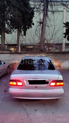 Mercedes E 270 2000, 400,000 km - 2.7 l - Bakı