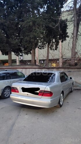 Mercedes E 270 2000, 400,000 km - 2.7 l - Bakı