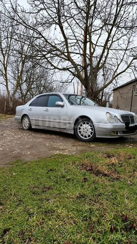 Mercedes E 270 2000, 400,000 km - 2.7 l - Bakı