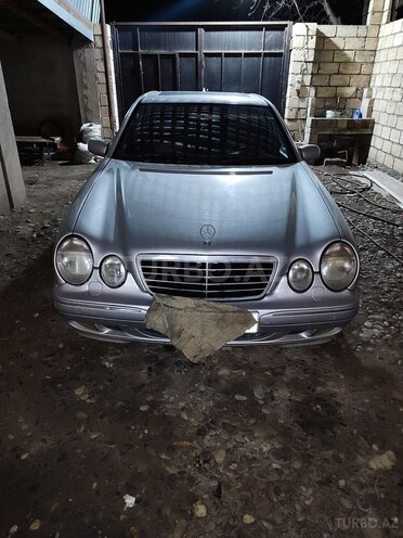Mercedes E 270 2000, 400,000 km - 2.7 l - Bakı