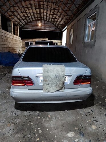 Mercedes E 270 2000, 400,000 km - 2.7 l - Bakı