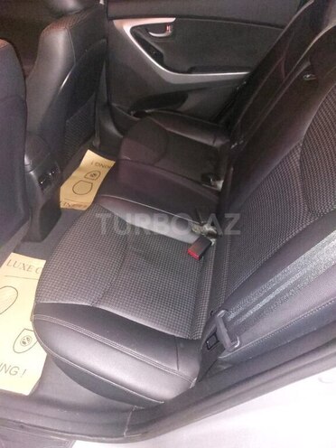 Hyundai Elantra 2015, 133,601 km - 1.6 l - Bakı